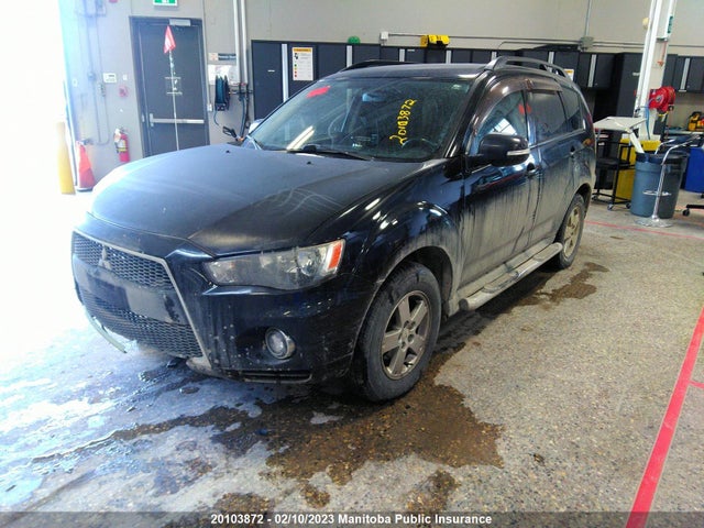 JA4JT3AX1AZ600641 Mitsubishi Outlander Ls