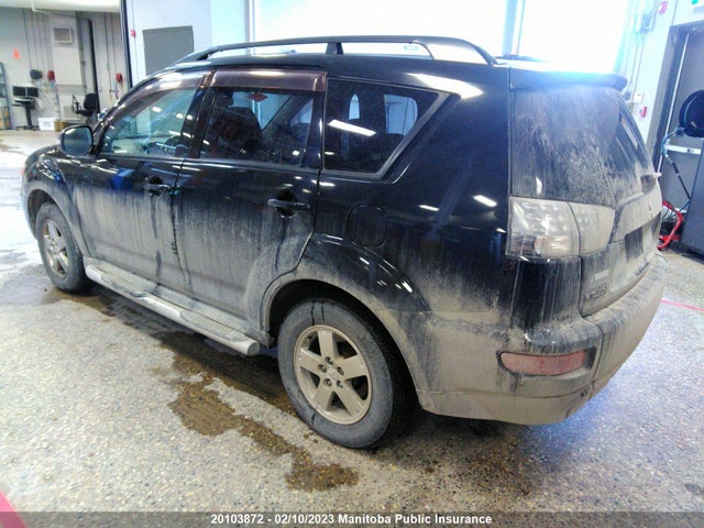 JA4JT3AX1AZ600641 Mitsubishi Outlander Ls