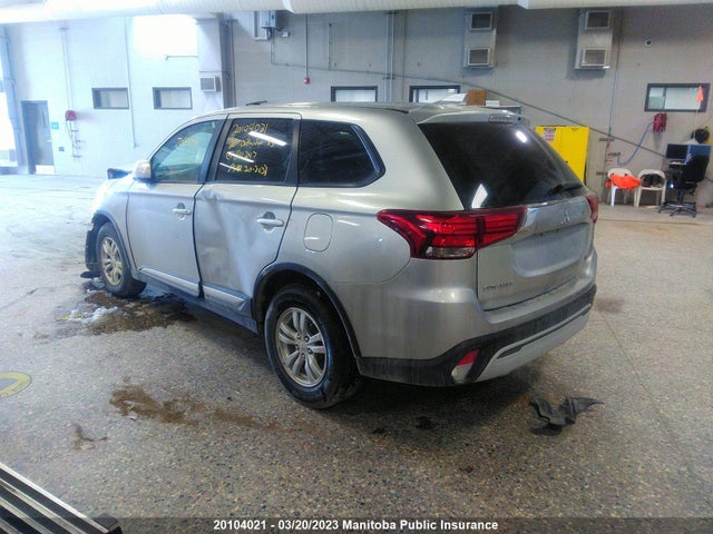 JA4AZ2A37LZ611247 Mitsubishi Outlander Es