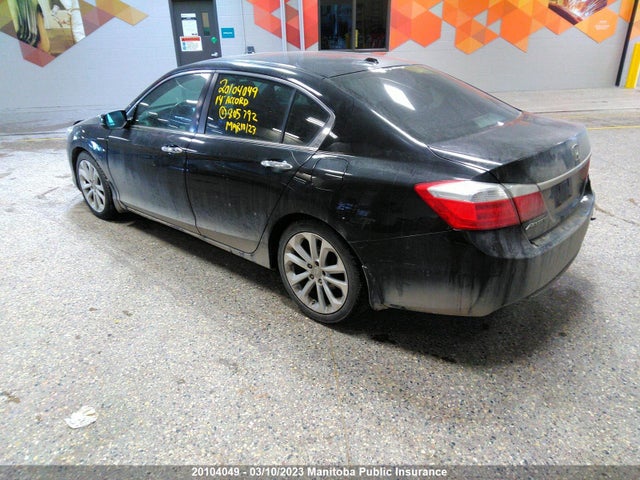 Honda Accord Touring 2014 1HGCR2F97EA805792 Image 3