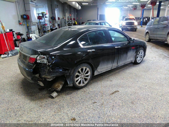 Honda Accord Touring 2014 1HGCR2F97EA805792 Image 4