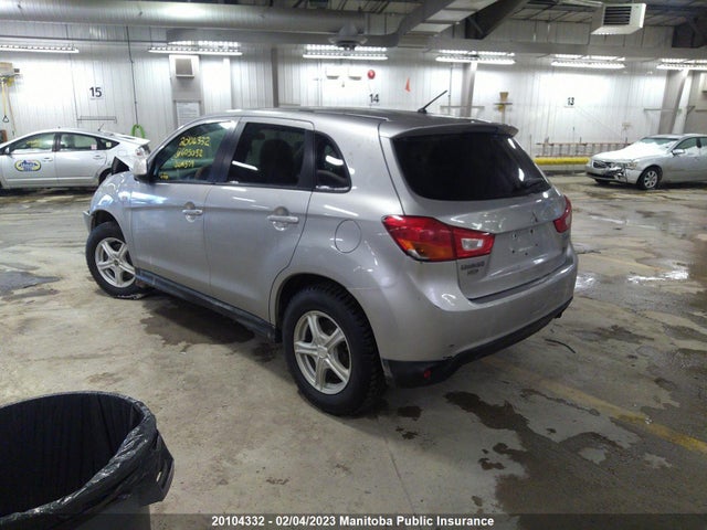 4A4AJ3AUXDE605052 Mitsubishi RVR SE