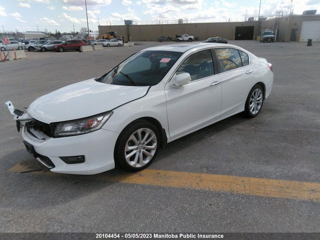 Honda Accord Touring 2014 1HGCR2F92EA809636 Image 2