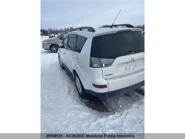 JA4MT31X59Z607729 Mitsubishi Outlander Ls