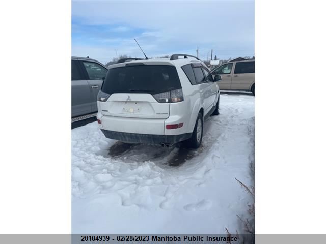 JA4MT31X59Z607729 Mitsubishi Outlander Ls