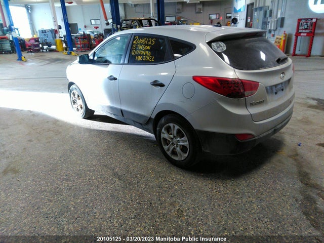 Hyundai Tucson Gl 2015 KM8JTCAF3FU040490 Image 3