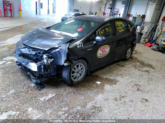 Toyota PRIUS V 2017 JTDZN3EU5HJ064921 Image 2