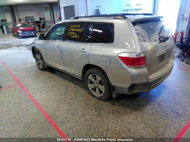 Toyota Highlander V6  2012 5TDBK3EH8CS118642 Image 4