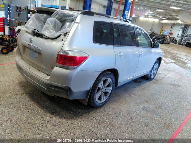 Toyota Highlander V6  2012 5TDBK3EH8CS118642 Image 5