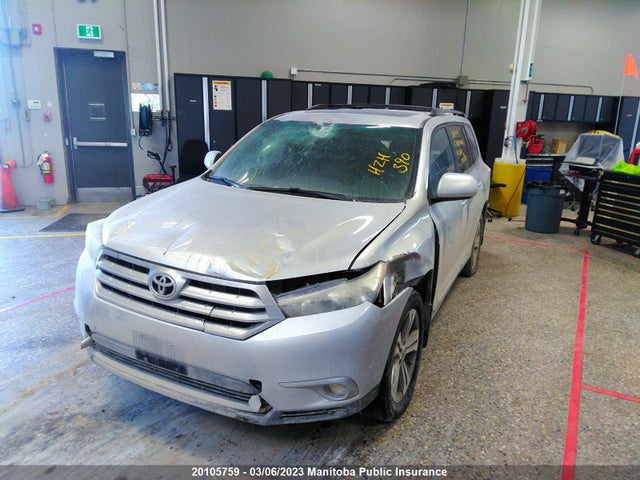 Toyota Highlander V6  2012 5TDBK3EH8CS118642 Image 7