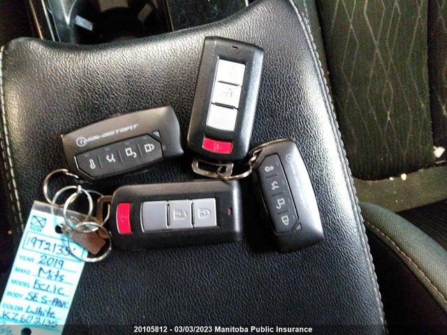 JA4AT4AA3KZ602135 Mitsubishi Eclipse Cross Se