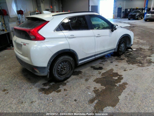 JA4AT4AA3KZ602135 Mitsubishi Eclipse Cross Se