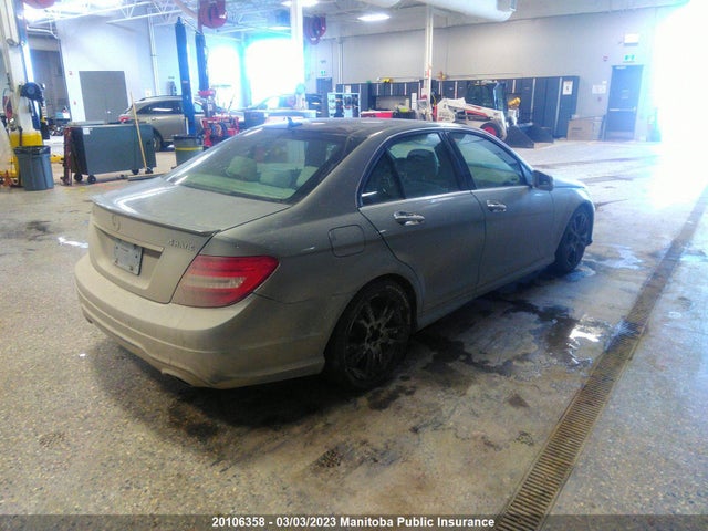 Mercedes Benz C350 4matic  2013 WDDGF8JB5DA855181 Image 4