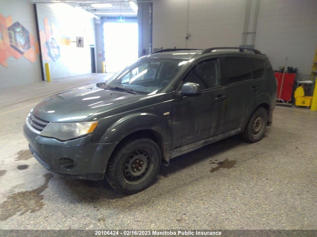 JA4LT21WX9Z601440 Mitsubishi Outlander Es