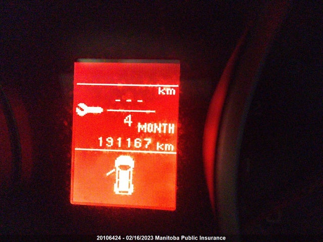 JA4LT21WX9Z601440 Mitsubishi Outlander Es