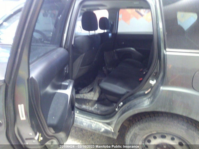 JA4LT21WX9Z601440 Mitsubishi Outlander Es