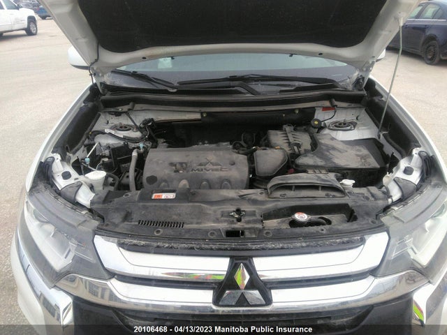 JA4AZ2A32HZ606366 Mitsubishi Outlander Es