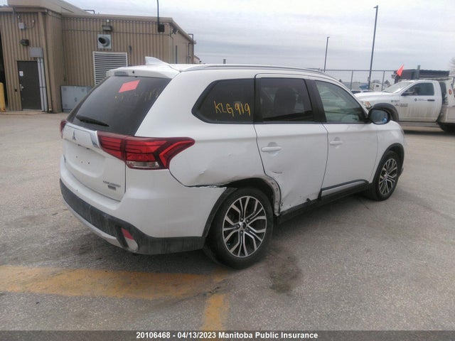 JA4AZ2A32HZ606366 Mitsubishi Outlander Es