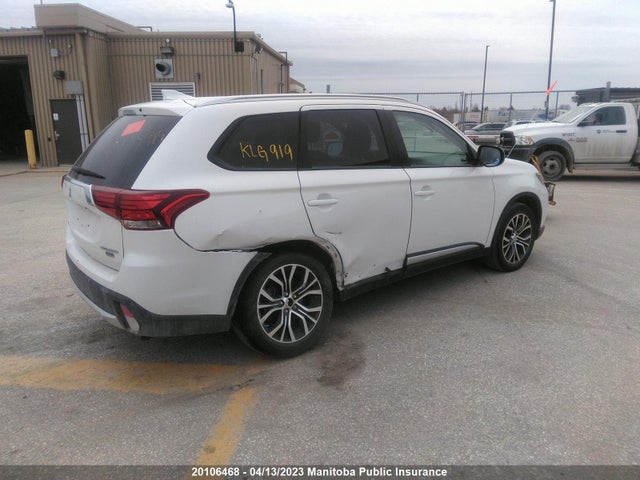 JA4AZ2A32HZ606366 Mitsubishi Outlander Es