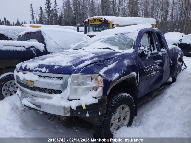 Chevrolet Silverado 1500 Lt Ext Cab 2011 1GCRKSE31BZ211867 Image 2