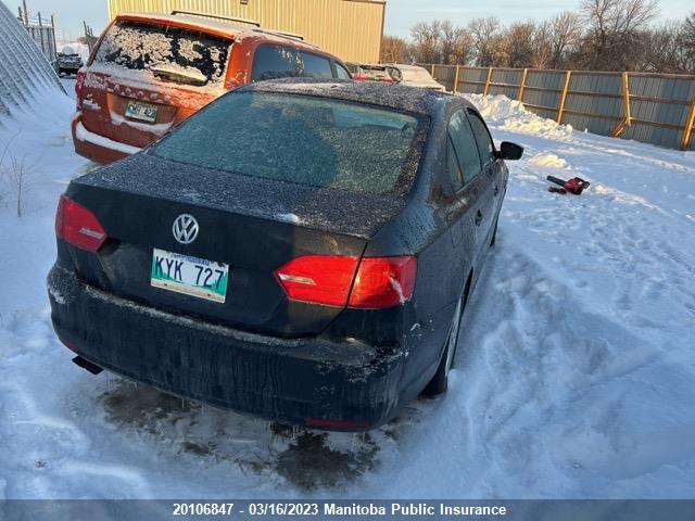 Volkswagen Jetta 2.0 2011 3VWBK7AJ0BM310925 Image 4