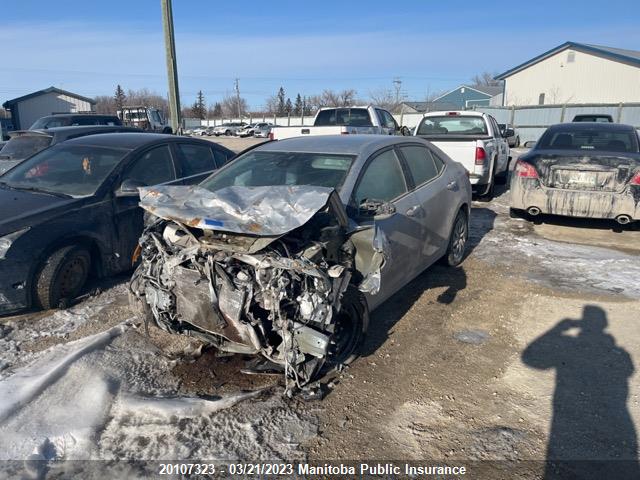 Toyota COROLLA LE 2018 2T1BURHE6JC075133 Image 2