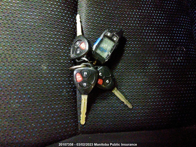 Toyota Matrix 2010 2T1KU4EE5AC288145 Image 11