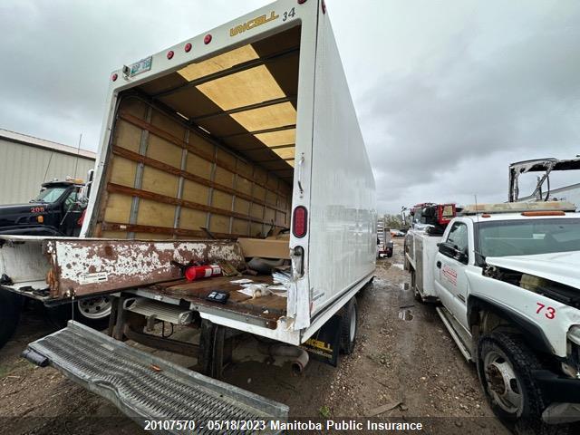 Chevrolet G3500 Express Cutaway  2015 1GD374CG9F1161499 Image 4