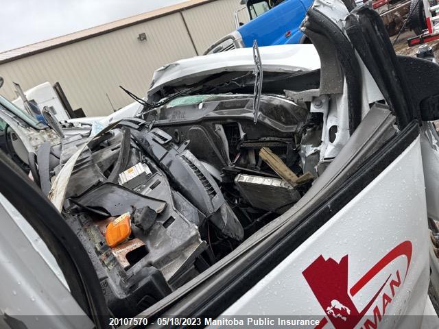 Chevrolet G3500 Express Cutaway  2015 1GD374CG9F1161499 Image 5