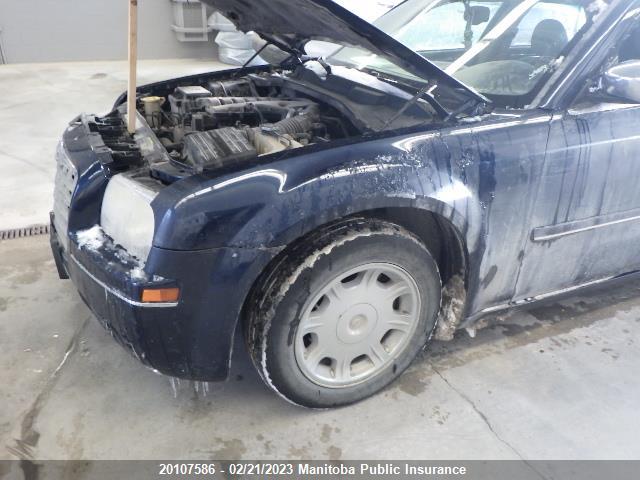2C3AA53G85H560718 Chrysler 300