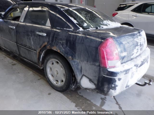 2C3AA53G85H560718 Chrysler 300