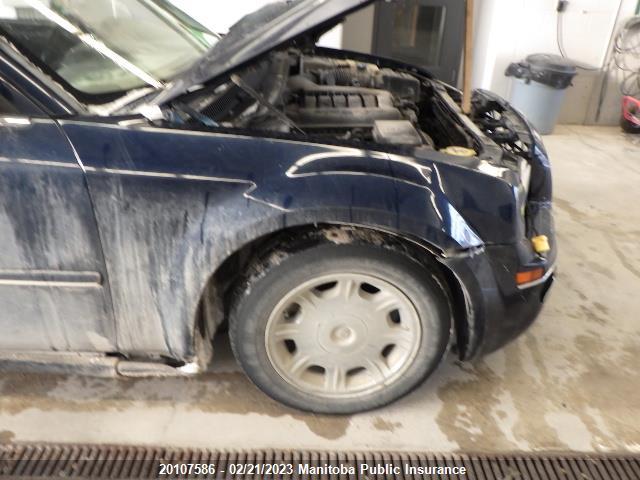 2C3AA53G85H560718 Chrysler 300