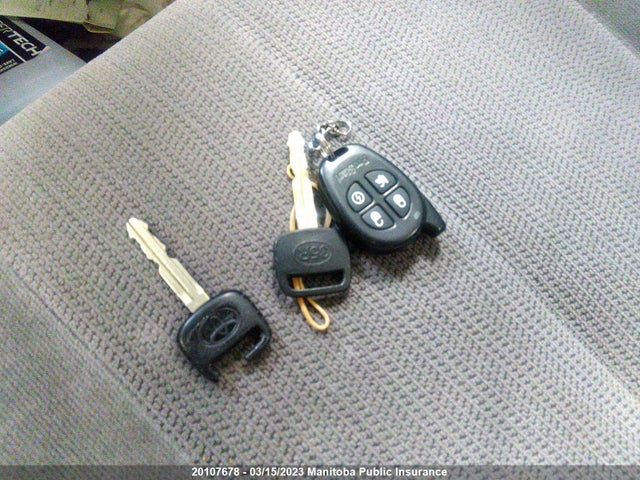 Toyota COROLLA CE 2002 2T1BR12E82C881651 Image 3