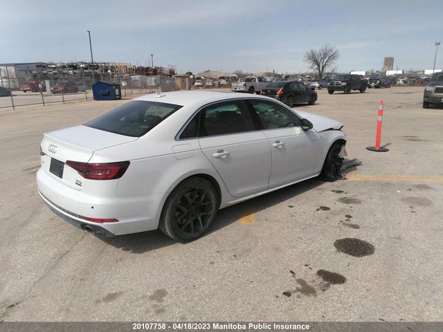 WAUFNAF4XJA137290 Audi A4 2.0t Quattro