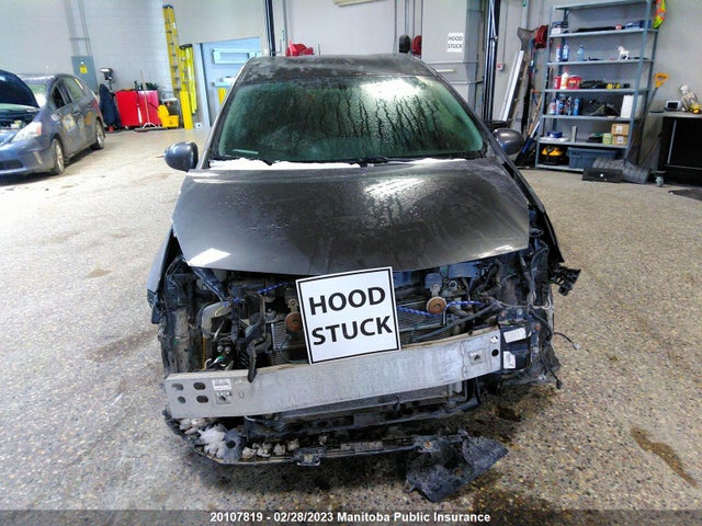 Toyota PRIUS V 2017 JTDZN3EU0HJ064437 Image 11