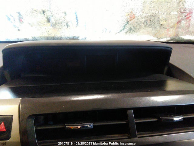 Toyota PRIUS V 2017 JTDZN3EU0HJ064437 Image 8