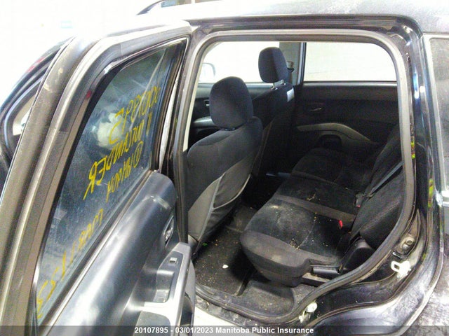 JA4JT3AX7BU604904 Mitsubishi OUTLANDER GT
