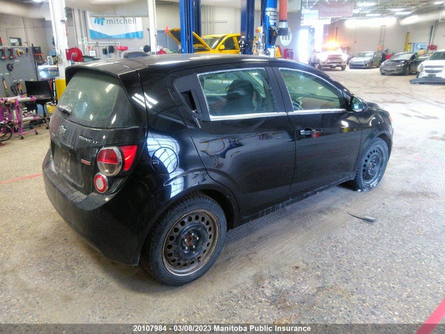 Chevrolet SONIC LT 2016 1G1JC6SB8G4135543 Image 5
