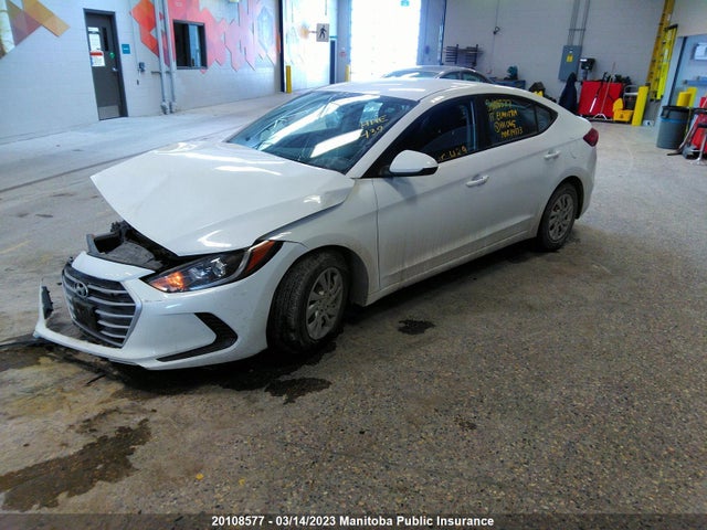 Hyundai Elantra Le 2017 5NPD74LF7HH111065 Image 2