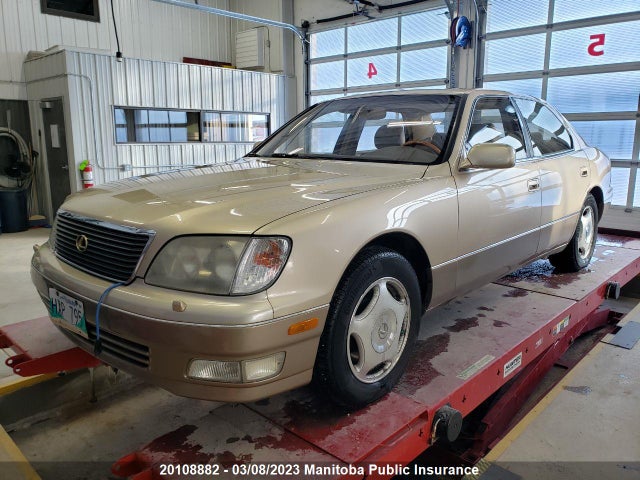 JT8BH28F1X0140329 Lexus LS 400