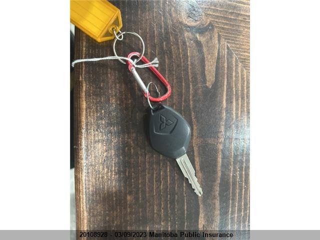 JA4LS21W28Z601756 Mitsubishi Outlander Es