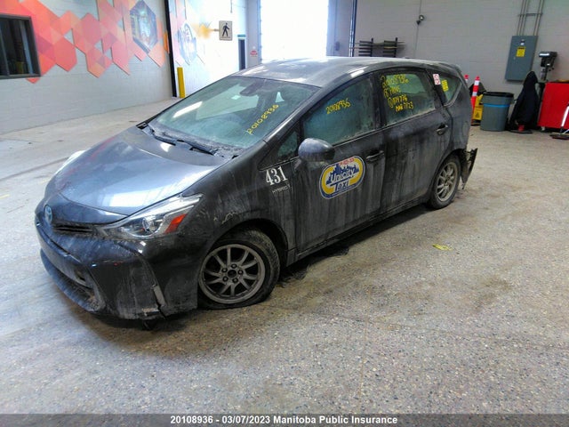 Toyota PRIUS V 2018 JTDZN3EU9JJ074776 Image 2