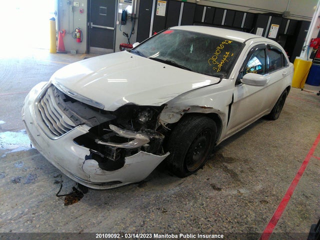 1C3CCBBB5EN100639 Chrysler 200 Touring