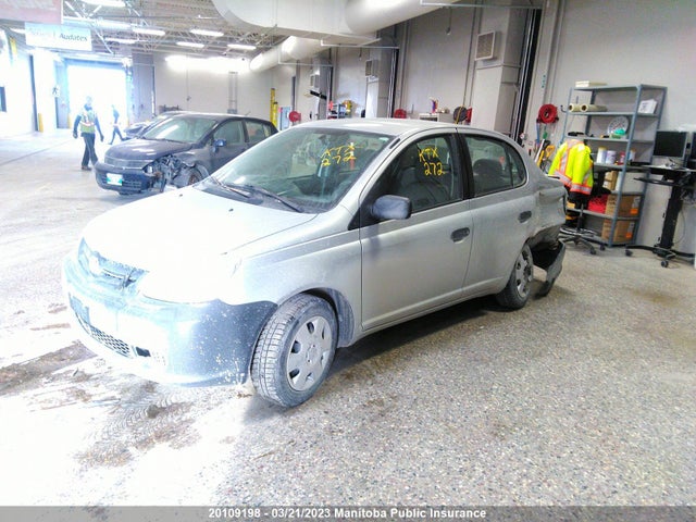 Toyota Echo 2003 JTDBT123235043730 Image 2