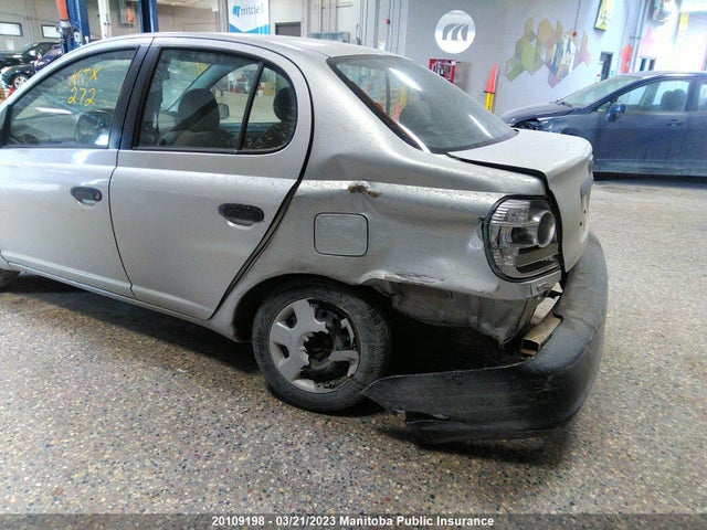 Toyota Echo 2003 JTDBT123235043730 Image 7