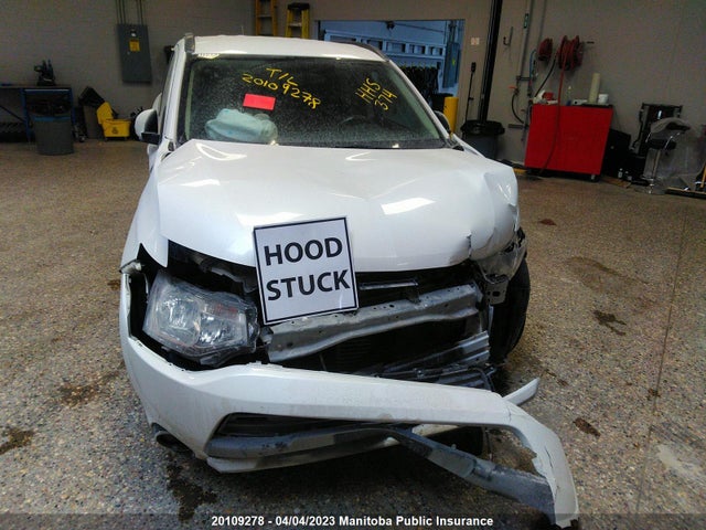 JA4JZ3AX3FZ603174 Mitsubishi Outlander Se