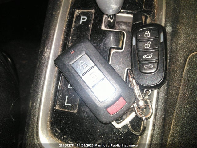 JA4JZ3AX3FZ603174 Mitsubishi Outlander Se
