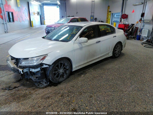 Honda Accord Touring 2016 1HGCR2F08GA805076 Image 2