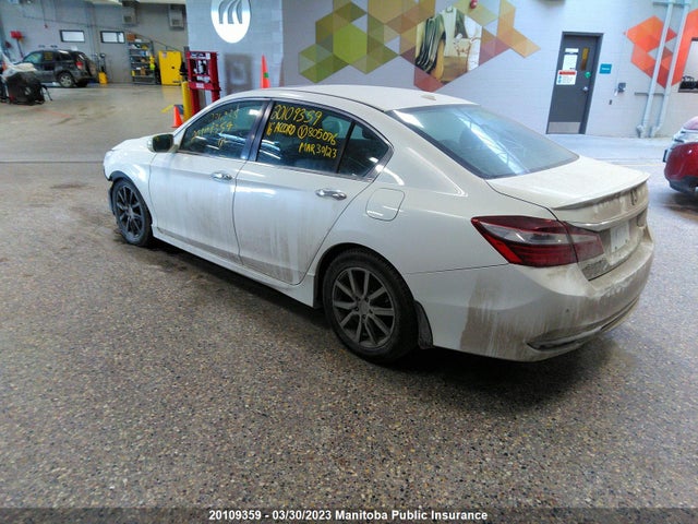Honda Accord Touring 2016 1HGCR2F08GA805076 Image 4