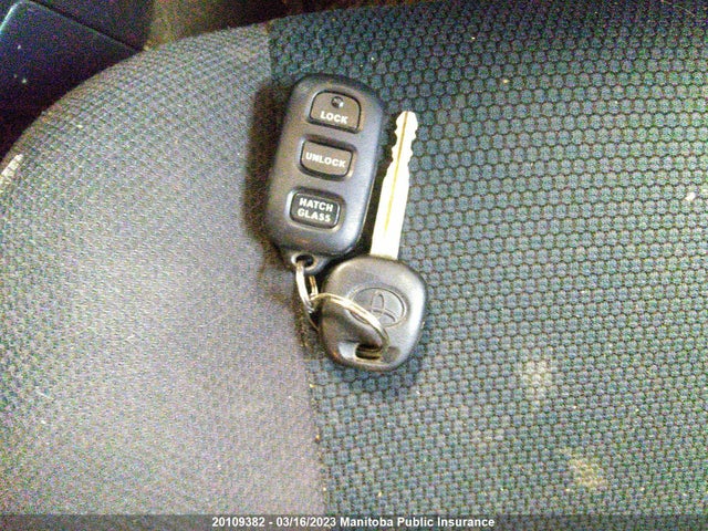 Toyota Matrix Xr 2005 2T1KR32E65C902285 Image 3